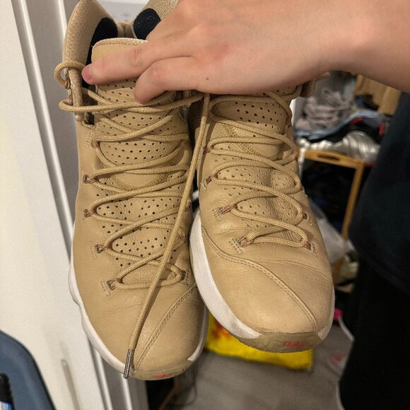 9/10 Size 11.5 - Nike LeBron 13 XIII Elite LB Linen Vanchetta Tan 876805-299 - Picture 2 of 9